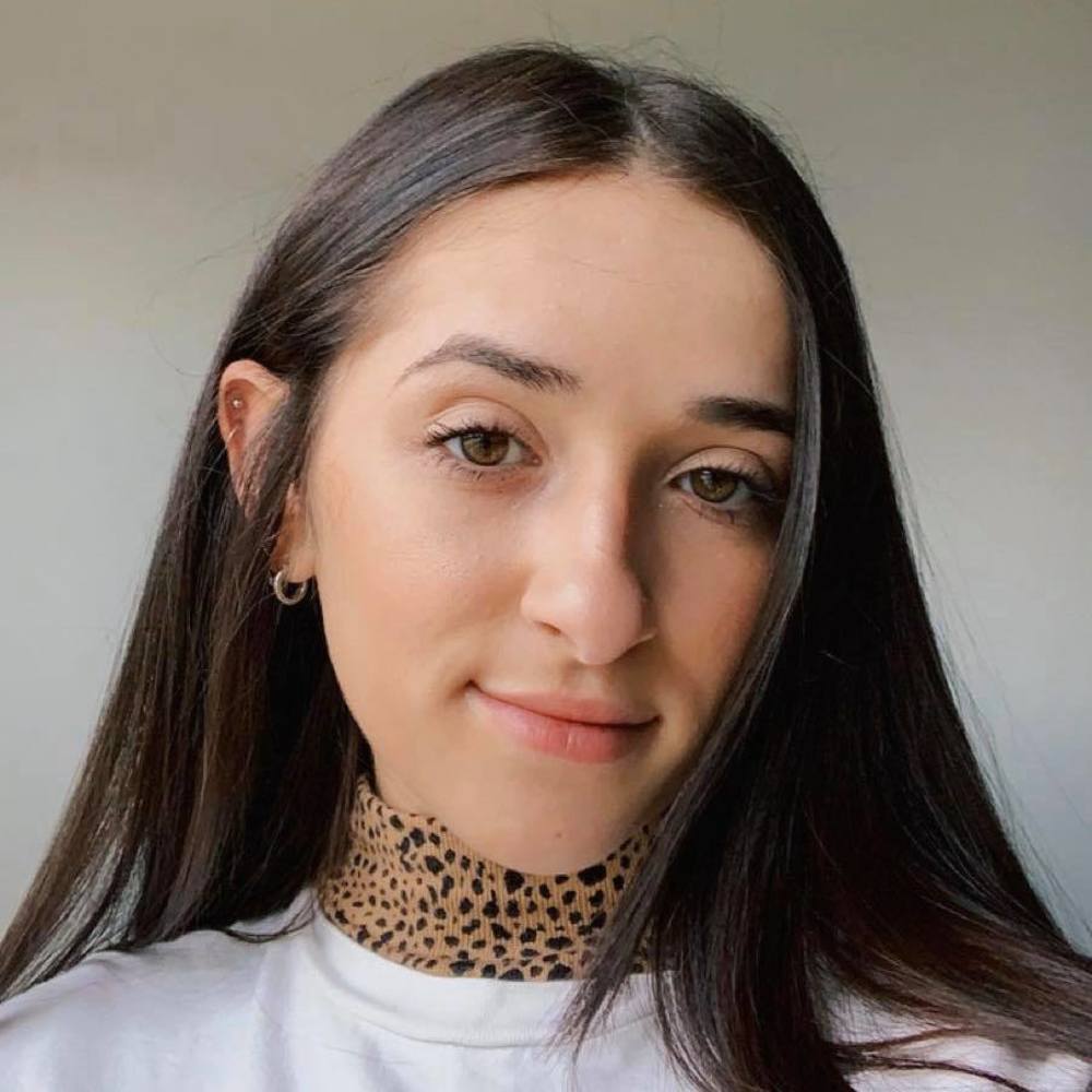 Meet your Posher, Cayla